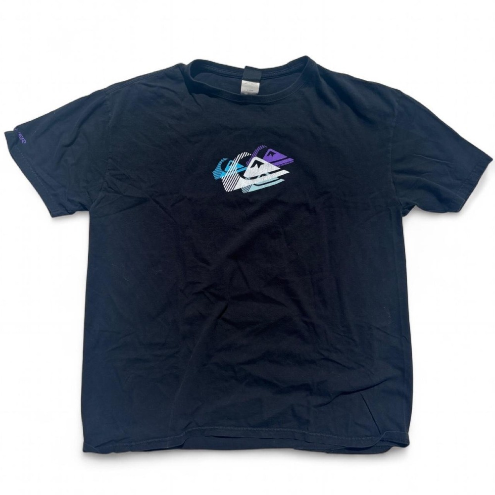 Vintage 2000's Black Quiksilver graphic tee with mountain graphic - XL